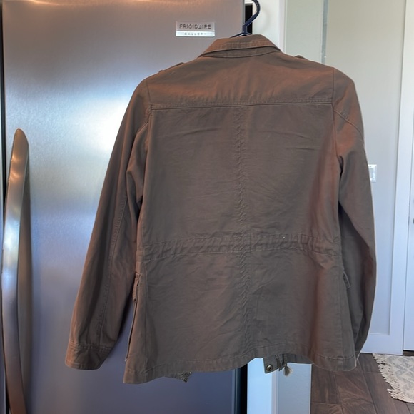 Army green jacket - Picture 2 of 2